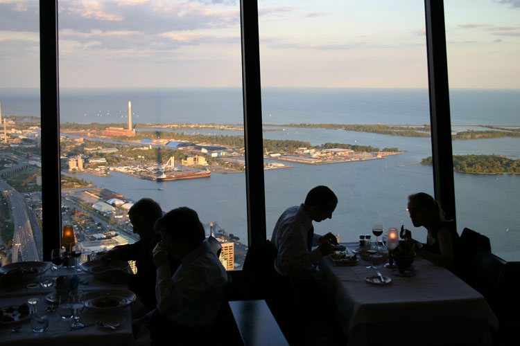 360-The-Restaurant-at-the-CN-Tower-toronto5
