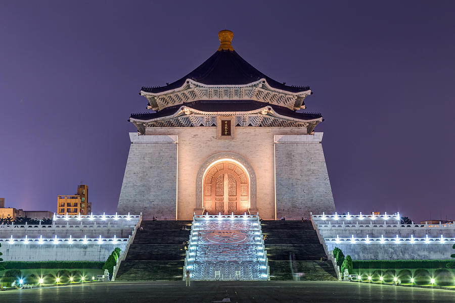 national chiang kai shek memorial hall in taipei taiwan auradius photography