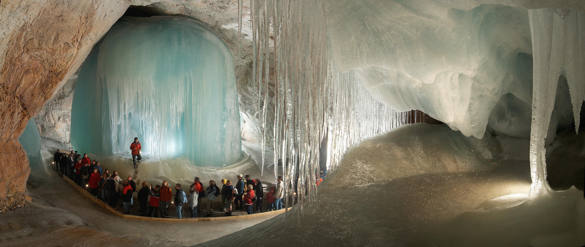 Eisriesenwelt Cave
