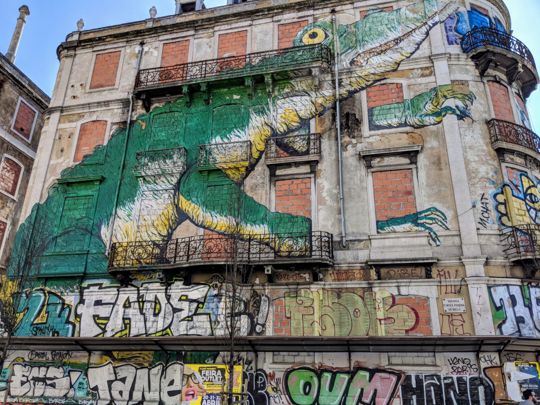 Street art in Lisbon header croc